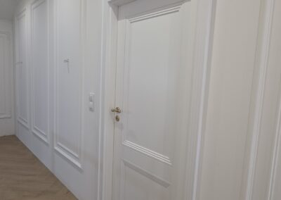 Drzwi ukryte zlicowane ze ścianą – realizacja DrzwiObornicka.pl
