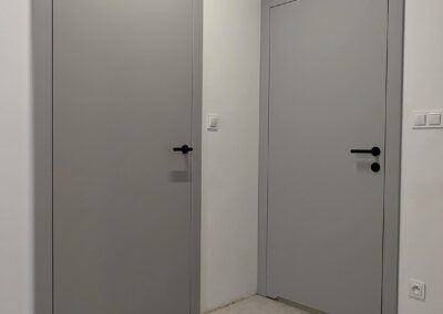 Drzwi wewnętrzne z lustrem – realizacja DrzwiObornicka.pl